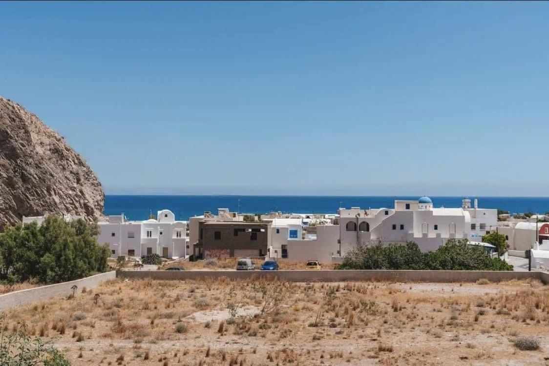Santorini Seaside Retreat - Flora'S Summer Escape Perissa  Eksteriør billede